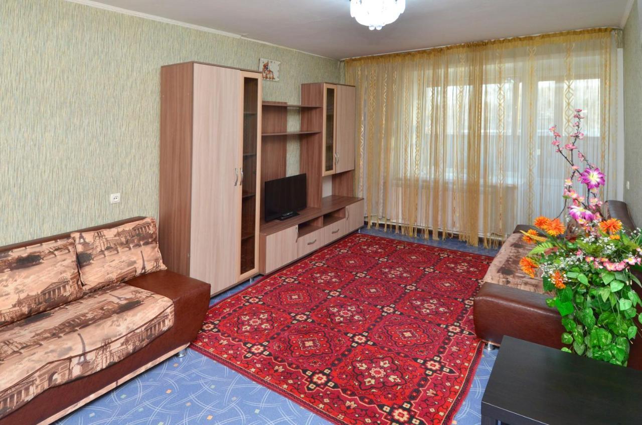 1 комнатные апартаменты на Садуакасова 24 Кокшетау Екстер'єр фото